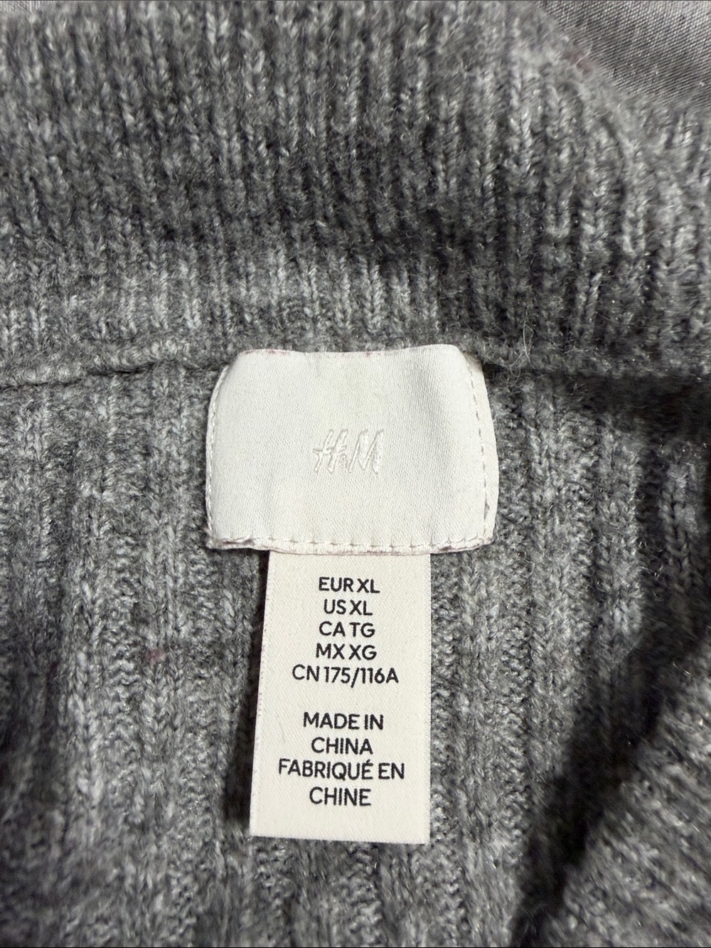 H&M Gray Ribbed Crew Neck Sweater - Picture 4 of 4